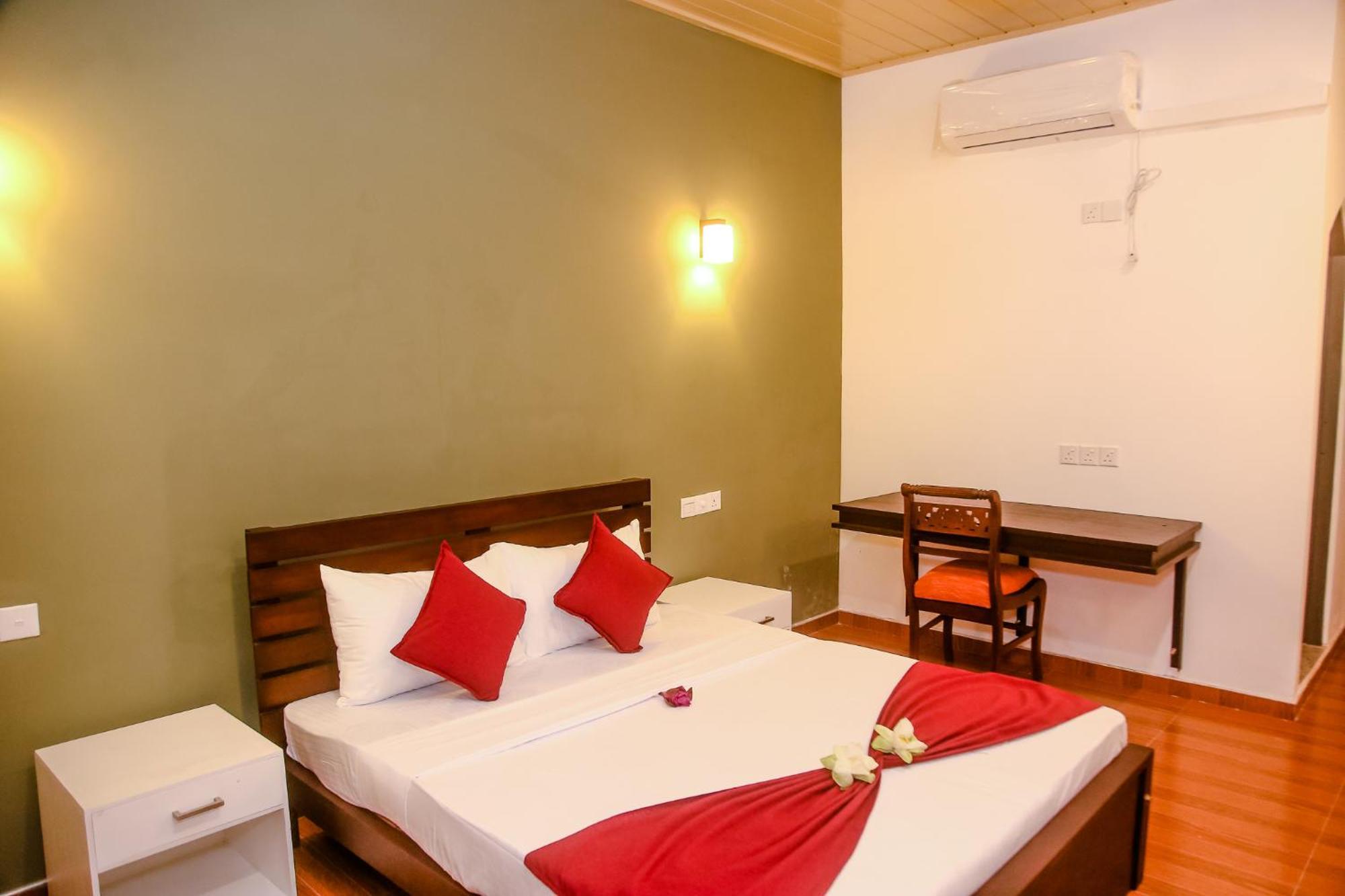 Anchorage Mirissa Hotel Ngoại thất bức ảnh